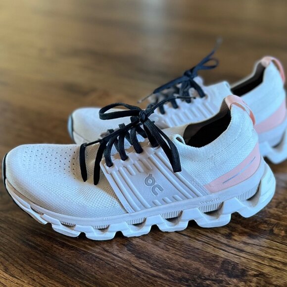 On Cloudswift 3 Ivory and Rose Running Shoes - Picture 1 of 7